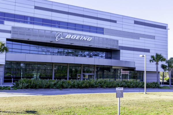   В США авиарегулятор предложил оштрафовать Boeing на миллион долларов 