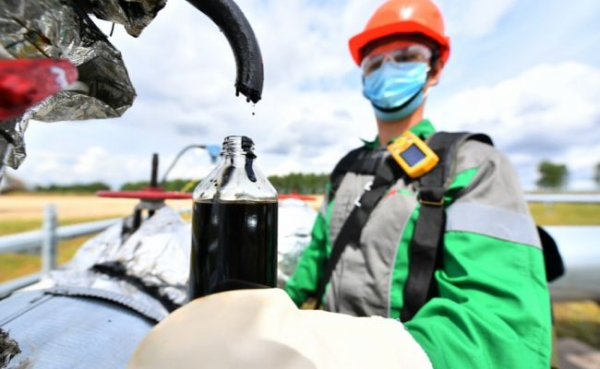 Эксперт: До падения цен 35% запасов нефти в России уже были нерентабельны